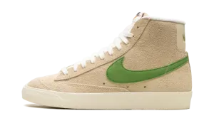NIKE BLAZER MID '77 VINTAGE WMNS "Vintage Green" DV7006 100