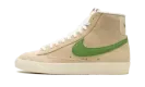 NIKE BLAZER MID '77 VINTAGE WMNS "Vintage Green" DV7006 100