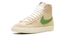 NIKE BLAZER MID '77 VINTAGE WMNS "Vintage Green" DV7006 100