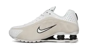 Shox R4 WMNS "White Black Suede" HQ7739 100