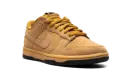 Dunk Low Retro SE "Wheat Gum" HQ1932 700