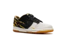 Dunk Low GS "Year of the Tiger (2022)" DQ5351 001