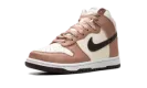DUNK HIGH WMNS "Dusted Clay"