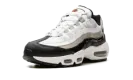 AIR MAX 95 WMNS "Light Iron Ore / Black Patent" DR2550 100