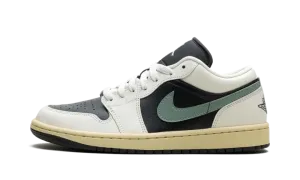 Air Jordan 1 Low WMNS "Jade Smoke" DC0774 001
