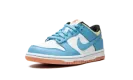 DUNK LOW SE KYR (GS) "Kyrie Irving - Baltic Blue" DN4179 400