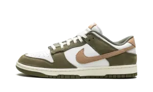 Dunk Low "Medium Olive" FQ8250 200