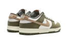Dunk Low "Medium Olive" FQ8250 200