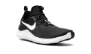FREE TR 8 MNS WMNS "Black / White" 942888 001