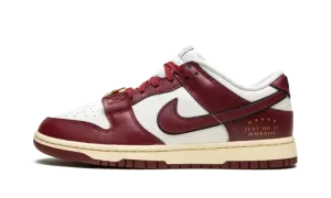 DUNK LOW WMNS "Just Do it - Team Red" DV1160 101