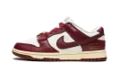 DUNK LOW WMNS "Just Do it - Team Red" DV1160 101