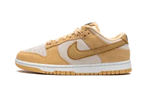 DUNK LOW WMNS "Celestial Gold Suede" DV7411 200