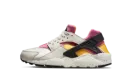 Grade School Nike Huarache Run "LIGHT PONE PINK" 654275-043