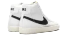 BLAZER MID '77 MNS WMNS "White / Black" CZ1055 100
