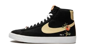 Blazer Mid 77 "Pomegranate" CI1166 001