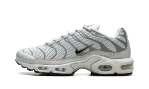 Air Max Plus WMNS "Light Silver" FV8480 002