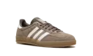 Gazelle Indoor "Earth Strata White Gold Metallic" JQ0175