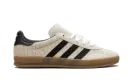 Gazelle Indoor "Aluminum / Core Black" IH4769