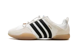 Ballerina "Bad Bunny - Off White" JQ9229