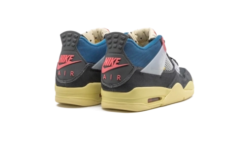 Air Jordan 4 - Off Noir