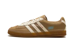 Gazelle Indoor "Bad Bunny x Lionel Messi - Cardboard" JR0182