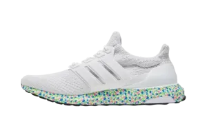 ULTRABOOST 5.0 DNA "Black" GY4525