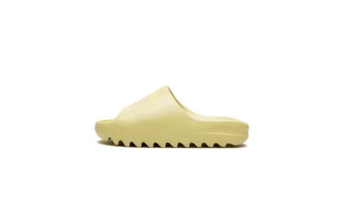 Yeezy Slides - Desert Sand