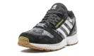 ZX 8000 "BAPE x Undefeated - Black" FY8852