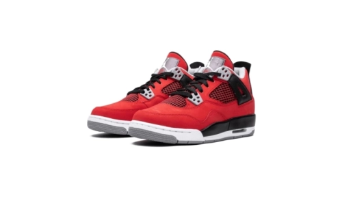 Air Jordan 4 - Toro Bravo