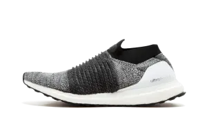 UltraBoost Laceless "Oreo" BB6141