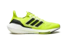 Ultraboost 22 "Solar Yellow" GX6639