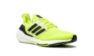 Ultraboost 22 "Solar Yellow" GX6639