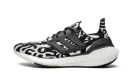 Ultraboost 22 "Zebra" GX6300