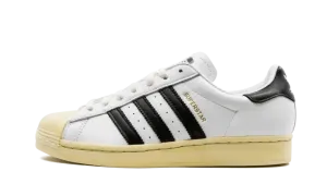 Superstar Premium "White / Black" FV2831