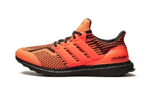 UltraBoost 5.0 DNA "Solar Red / Core Black"
