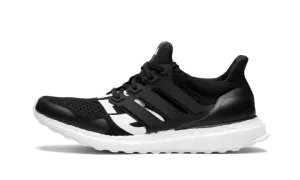 Ultraboost UNDFTD "Undefeated" B22480