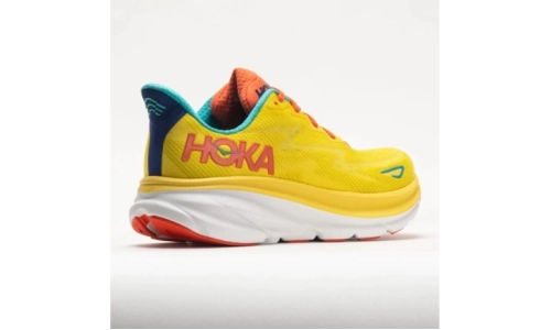 HOKA Clifton 9 - Passion Fruit