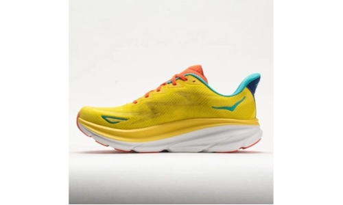 HOKA Clifton 9 - Passion Fruit