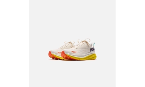 HOKA Clifton 9 - Eggnog Passion