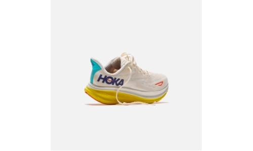 HOKA Clifton 9 - Eggnog Passion