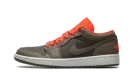 AIR JORDAN 1 LO SE WMNS "Black / Olive/ Bright Crimson" DQ6076 002