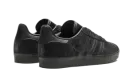 Gazelle "Triple Black" CQ2809