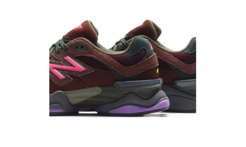 New Balance 9060 - Burgundy
