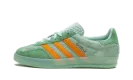 Gazelle Indoor WMNS "Hazy Green Crew Yellow" IG6783