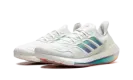 Ultra Boost 22 WMNS "Heat.RDY White Iridescent" GX8087