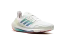 Ultra Boost 22 WMNS "Heat.RDY White Iridescent" GX8087