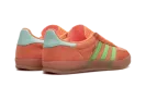 Gazelle Indoor WMNS "Solar Orange" JQ0193
