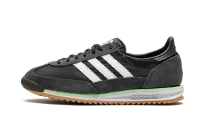 SL 72 OG WMNS "Core Black Cloud White Carbon"