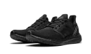 ULTRABOOST 20 WMNS "Triple Black" FU8498