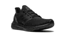 ULTRABOOST 20 WMNS "Triple Black" FU8498